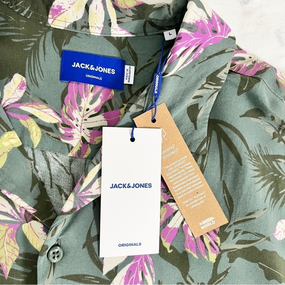 NWT Jack & Jones Green & Pink Floral Hawaiian Button-Down Shirt - Large - Picture 9 of 16